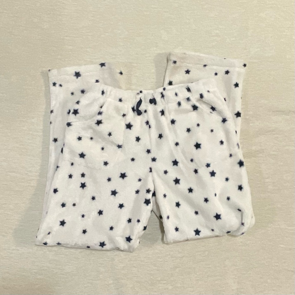 Cozy Kids Pajamas with Star Pattern
